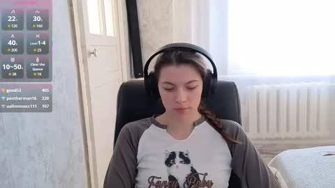 Anny Simpson online show from December 17, 5:02 am