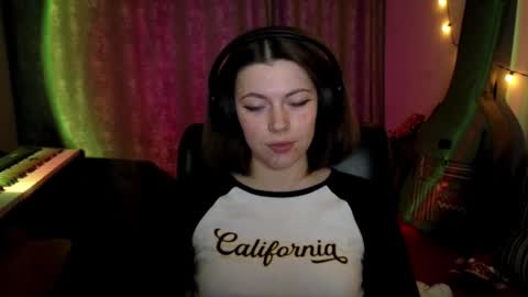 Anny Simpson online show from March 5, 8:27 pm