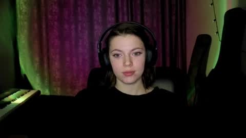 Anny Simpson online show from March 11, 12:38 am