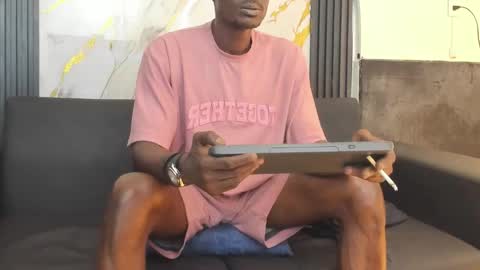 terranze_z online show from December 20, 7:10 pm