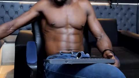 terranze_z online show from February 13, 7:43 pm