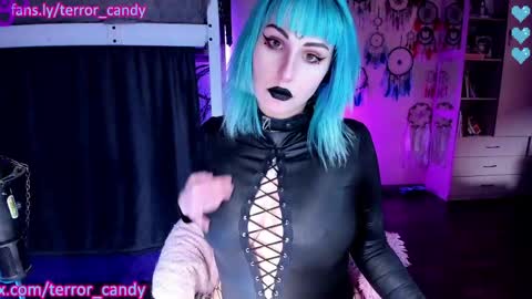 Snapshot of terror_candy chatting on April 26, 11:13 pm CRY BABY online show from April 26, 11:13 pm
