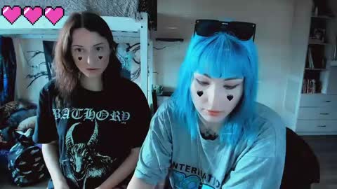 Snapshot of terror_candy chatting on June 2, 9:00 am CRY BABY online show from June 2, 9:00 am