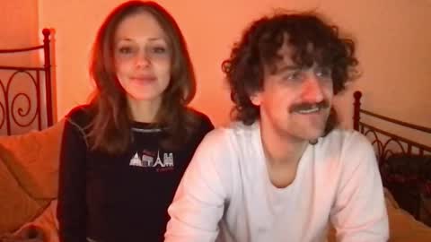 Snapshot of terry_and_elanor chatting on December 14, 2:17 am terry and elanor online show from December 14, 2:17 am