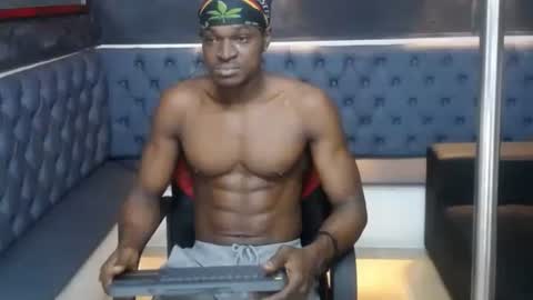 terry_zyzz online show from April 4, 12:35 pm