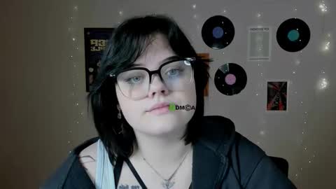tessa_dream_ online show from January 16, 7:29 pm
