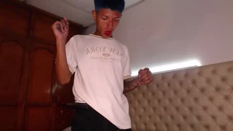 tessachains online show from February 11, 1:10 am