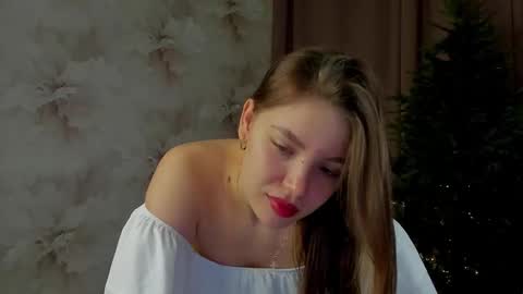 Snapshot of tessadavidson chatting on December 16, 4:39 am Tessa online show from December 16, 4:39 am