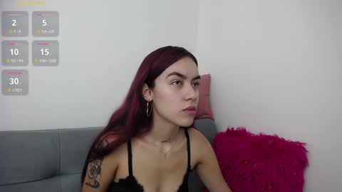 Snapshot of tessafoxie chatting on May 23, 12:09 pm Tessa foxie online show from May 23, 12:09 pm