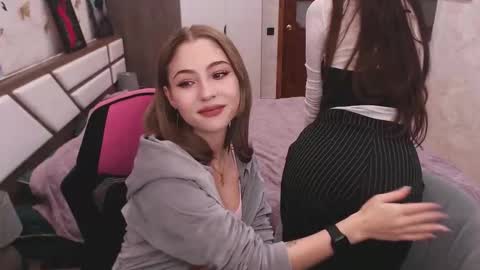 Snapshot of tessawillson chatting on September 21, 11:56 am Tessa online show from September 21, 11:56 am