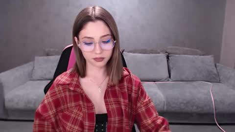 Tessa online show from December 4, 10:13 am