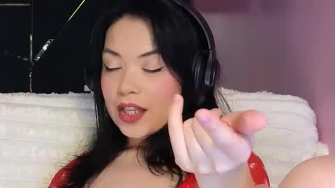 Snapshot of tessaxmith chatting on February 21, 11:06 pm Tessa online show from February 21, 11:06 pm