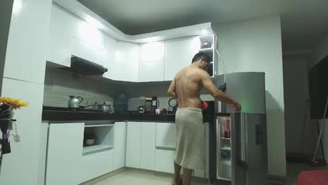 Snapshot of tessayleo_13 chatting on November 25, 12:05 pm tessa y leo online show from November 25, 12:05 pm