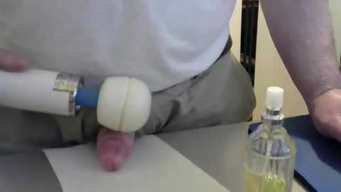 Snapshot of testechat chatting on December 27, 2:25 am Test the Chat online show from December 27, 2:25 am