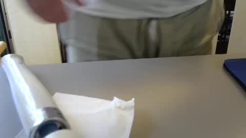 Snapshot of testechat chatting on January 12, 9:40 pm Test the Chat online show from January 12, 9:40 pm