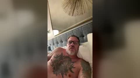 UrZaddy online show from August 9, 8:52 am