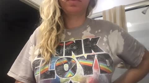 Daphne Summers online show from October 3, 12:40 am