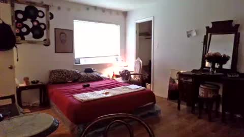 texascummmshow online show from April 14, 3:29 pm