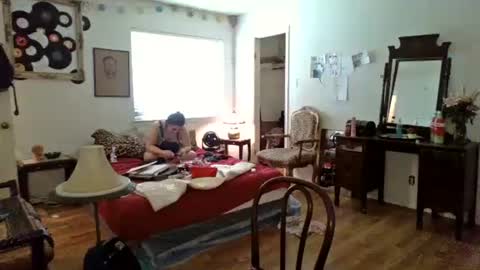 texascummmshow online show from April 16, 9:39 pm