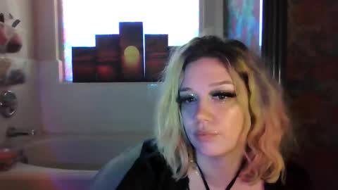 Snapshot of texaspregogrllll chatting on May 2, 1:27 pm TEXASGIRLLLL online show from May 2, 1:27 pm