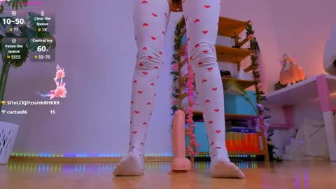 Teylor Fly online show from April 10, 8:30 am