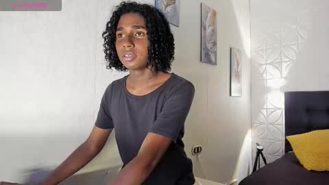 Snapshot of teylor_lovee chatting on December 4, 9:12 pm teylor_lovee online show from December 4, 9:12 pm