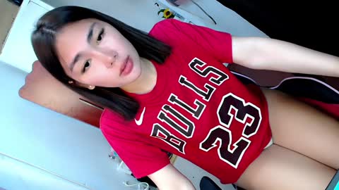 Snapshot of tgirljennie69 chatting on December 27, 10:48 pm jennie online show from December 27, 10:48 pm
