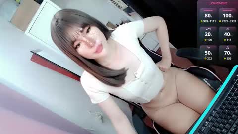 Snapshot of tgirljennie69 chatting on October 3, 8:44 am jennie online show from October 3, 8:44 am