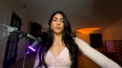 babygirlmami online show from March 6, 5:48 am