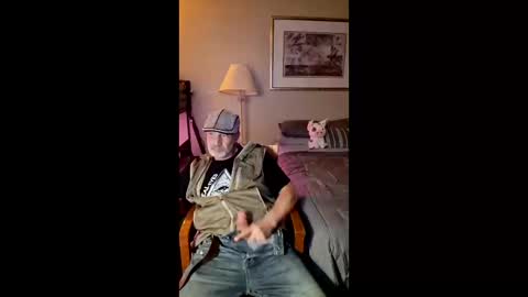 tgrizzthestarseed online show from March 25, 9:26 am