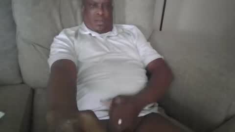 Snapshot of thadax197 chatting on June 12, 10:52 pm thadax197 online show from June 12, 10:52 pm