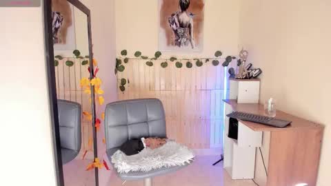 Thais online show from March 14, 1:38 pm