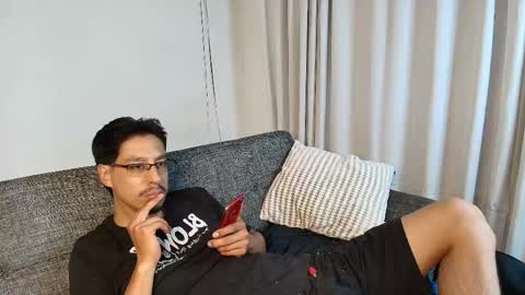 Snapshot of thaisadara24 chatting on May 16, 12:29 am T H A I S online show from May 16, 12:29 am