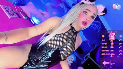 Snapshot of thalia_gil21 chatting on September 9, 7:24 pm Thalia Girl online show from September 9, 7:24 pm