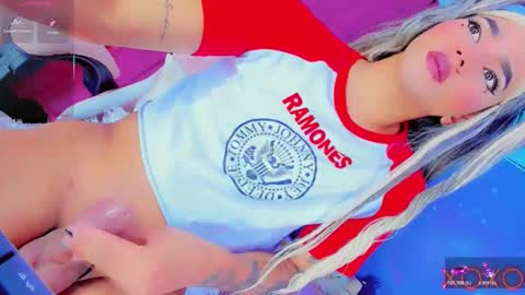 Thalia Girl online show from April 9, 6:41 am