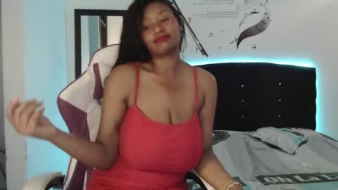 Snapshot of thalia_joness chatting on June 13, 1:09 pm Thalia online show from June 13, 1:09 pm