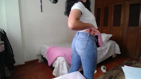 Snapshot of thaliacooper chatting on September 8, 6:07 pm online show from September 8, 6:07 pm