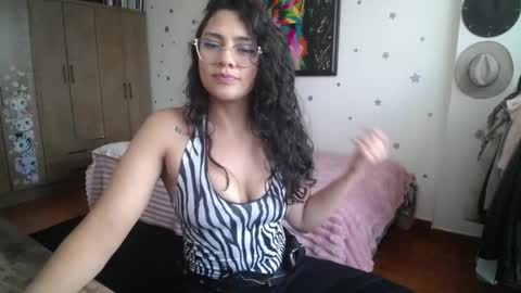    online show from April 18, 7:58 pm