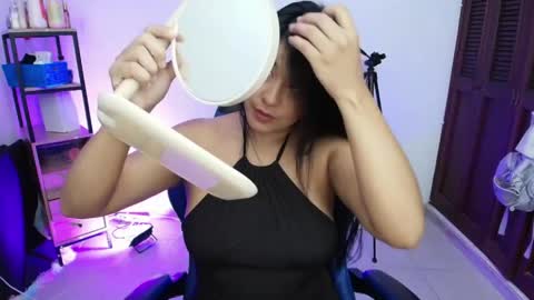 Snapshot of thalianabrunette chatting on May 3, 1:00 am Thaliana0498 online show from May 3, 1:00 am