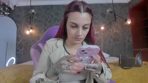 Snapshot of thalira_angels chatting on August 6, 3:03 pm THALIRA ANGELS online show from August 6, 3:03 pm