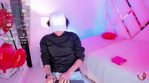 thanier_18 online show from February 14, 7:21 pm