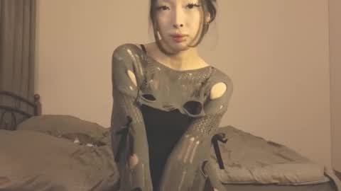 thanos_world1321002 online show from October 19, 5:46 pm