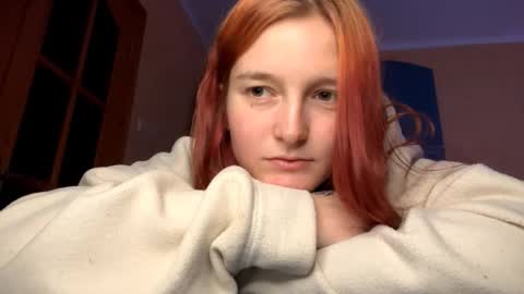 Snapshot of thaoohler chatting on February 28, 8:43 pm Marie online show from February 28, 8:43 pm