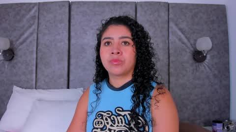 thara webstter online show from April 6, 11:33 am