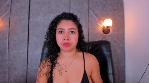 thara webstter online show from July 11, 11:46 am