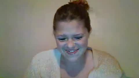 Snapshot of thatgirl4201 chatting on November 4, 10:25 am thatgirl4201 online show from November 4, 10:25 am