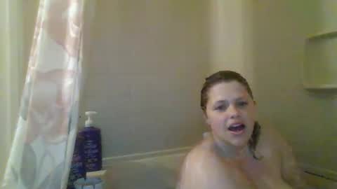 Snapshot of thatgirl4201 chatting on November 29, 2:03 am thatgirl4201 online show from November 29, 2:03 am