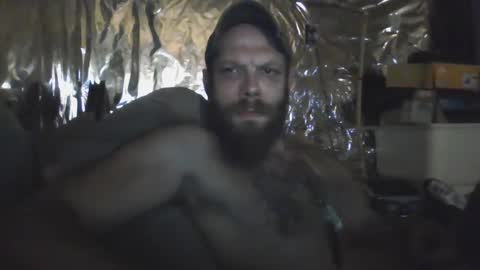 Snapshot of thatguy_2392 chatting on December 26, 6:09 am thatcouple online show from December 26, 6:09 am