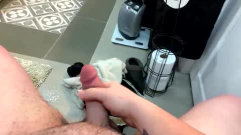 thathungboy0 online show from March 9, 1:35 am