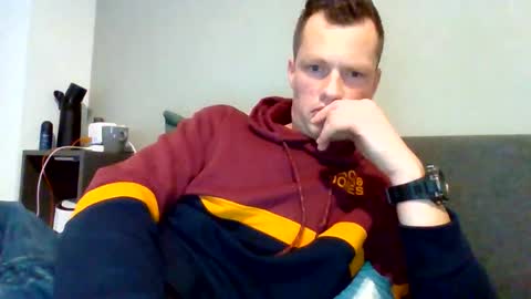 Dennis online show from November 21, 3:33 pm